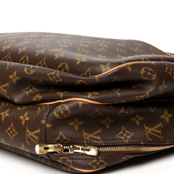 LOUIS VUITTON
Monogram Alize 24 Heures Luggage - Picture 7 of 12